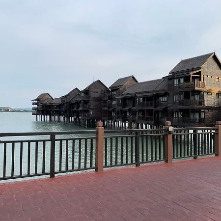 Langkawi Lagoon Resort Water Chalet Пантай-Сенанг Экстерьер фото